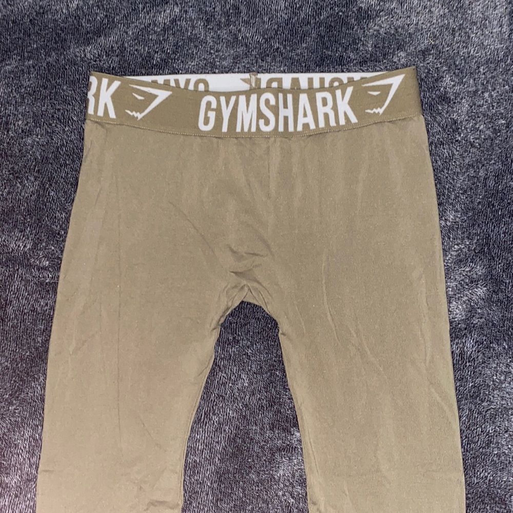 Green Gymshark leggings